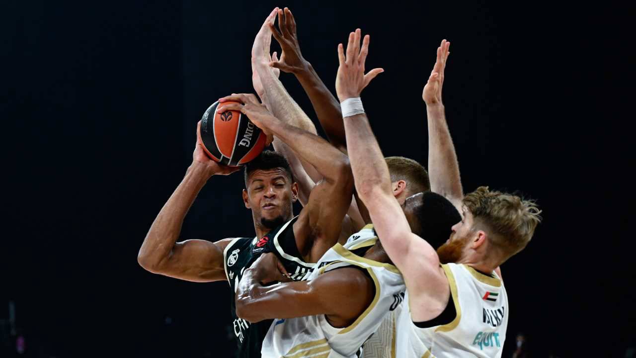 Real Madrid-Olympiakos Euroleague Süper Kupa Final Maçı Saat Kaçta ve Hangi Kanalda?
