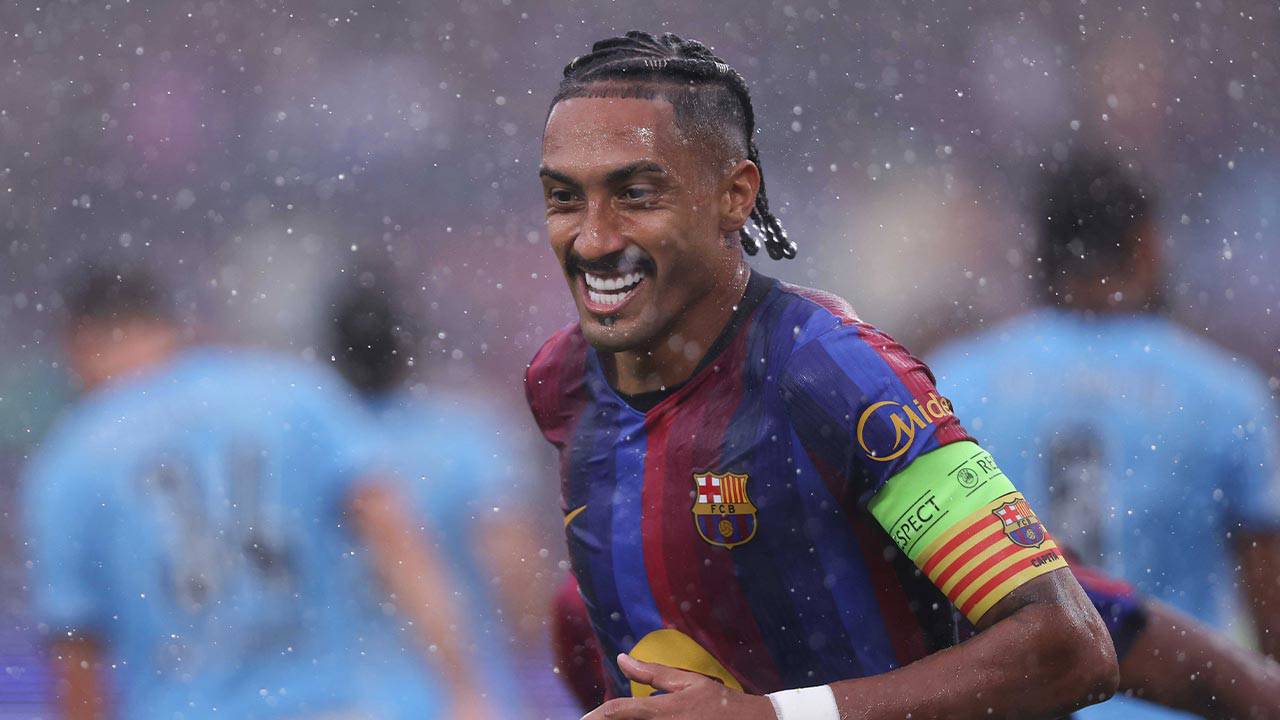 Barcelona'nın yıldızı Raphinha sakatlandı: Galatasaray maçındaki durumu belirsiz