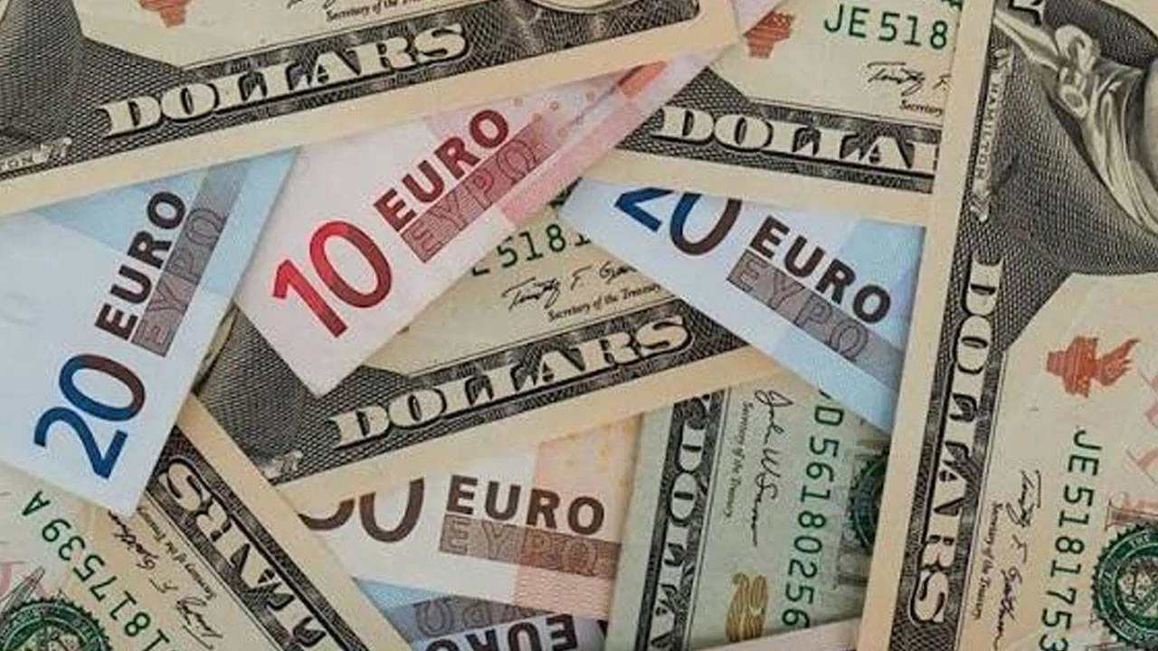 Döviz kurlarında son durum: Dolar yükseldi, euro geriledi