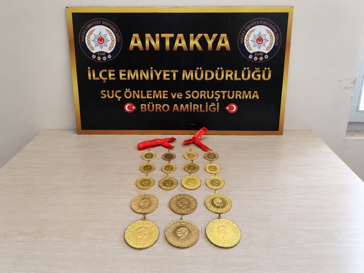 Antakya’da Kaybolan Altınlar Bulundu Sahibine Teslim Edildi
