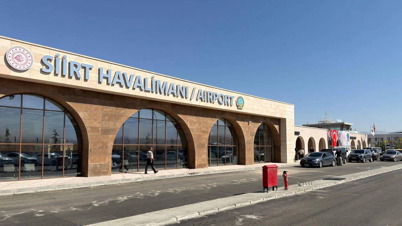 Siirt Havalimanı, yeniden uçuş trafiğine açıldı