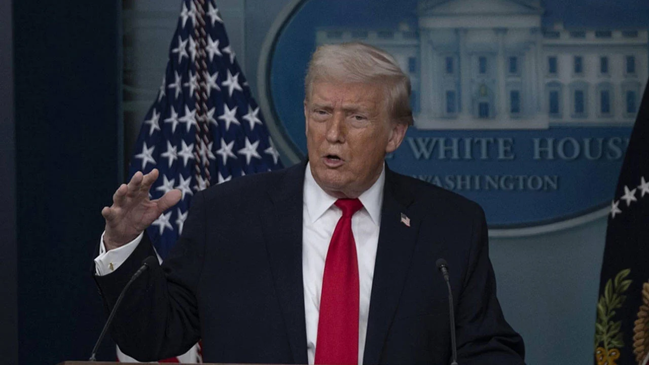 Trump'tan Hürmüz Boğazı iddiası: "Eskisi kadar önemli olmayacak"