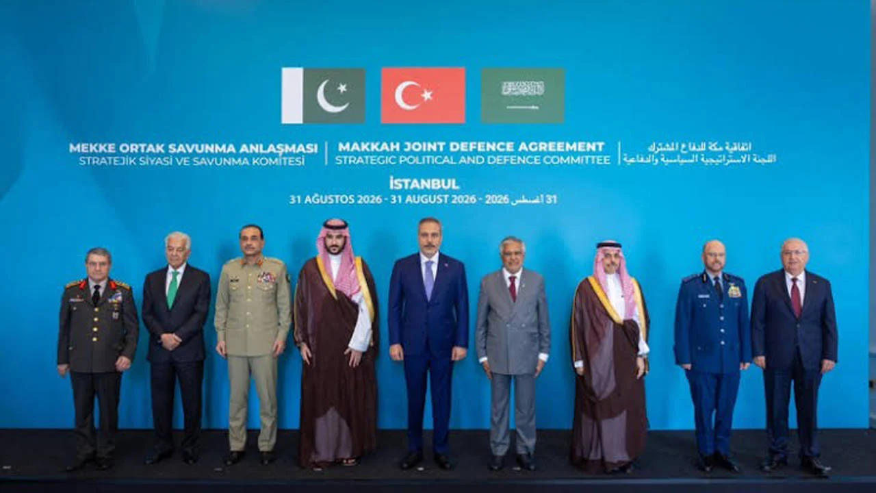 İlk toplantıda genişleme mesajı