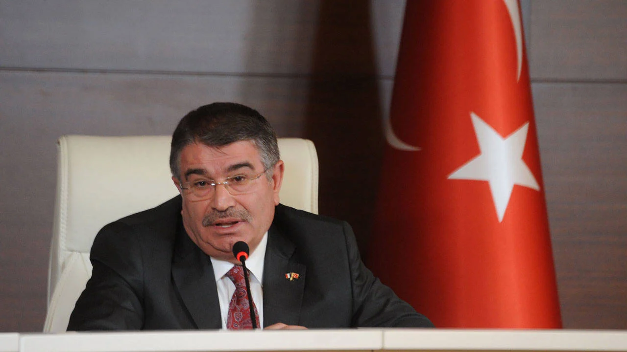 Adına kayıtlı araçta yakalanmışlardı: İdris Naim Şahin'den "Süleymancılar" ve "kiralık araç" açıklaması