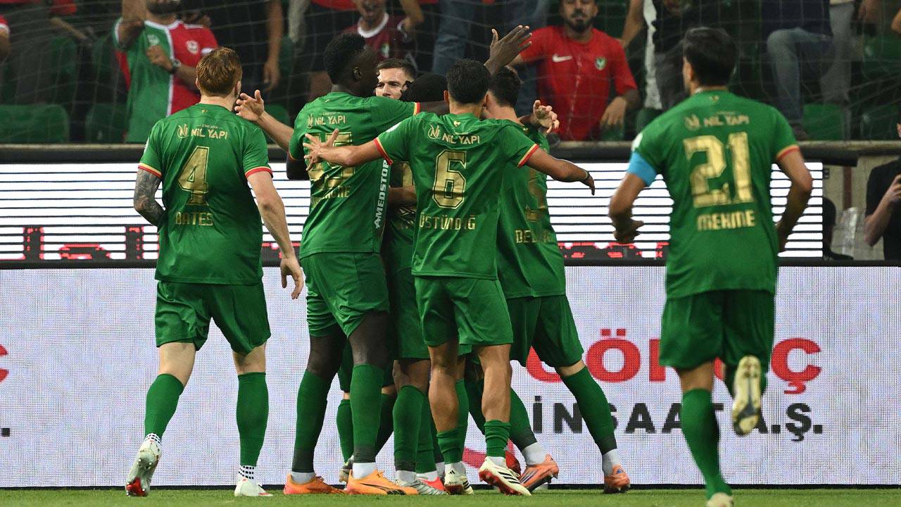 Süper Lig'de ilk hafta tamamlandı: Lider Amedspor