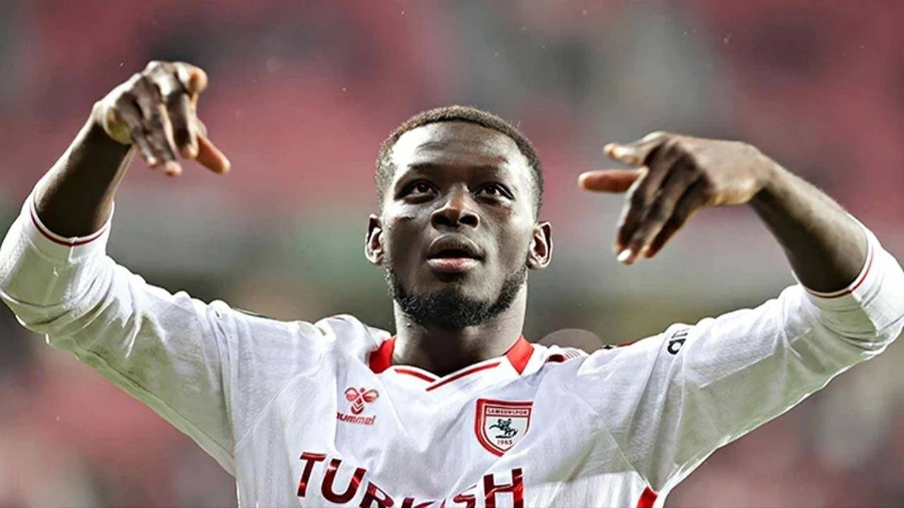 Samsunspor’da bir ayrılık daha: Marius Mouandilmadji, Olimpiakos yolcusu