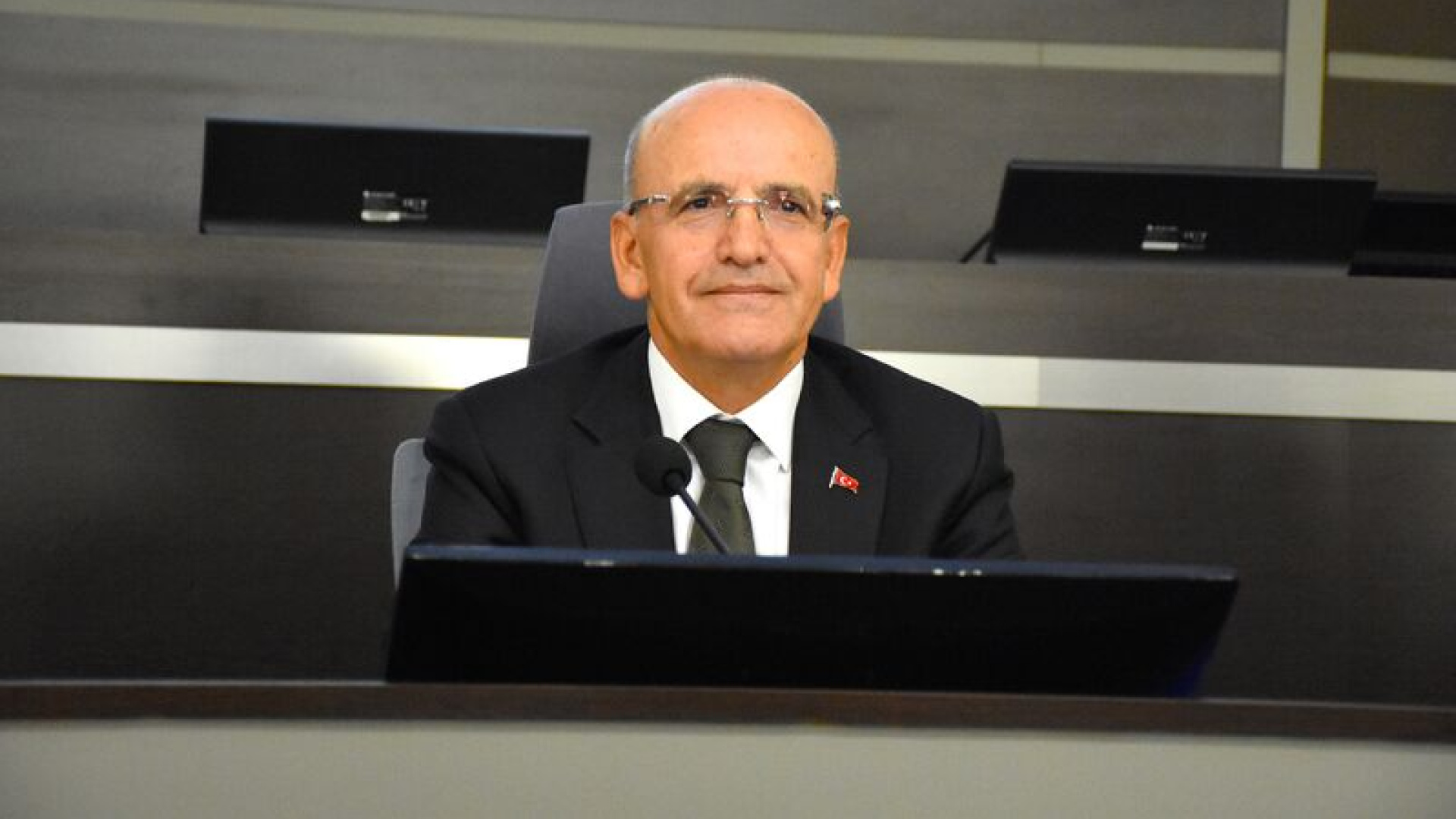 'İstifa iddiaları yalandır'