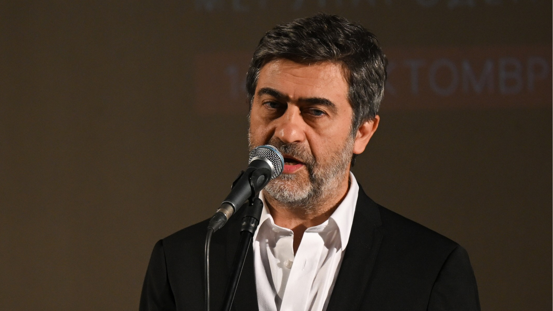 Emin Alper'e 'Dünya Sinema Sanatına Üstün Katkı Ödülü'