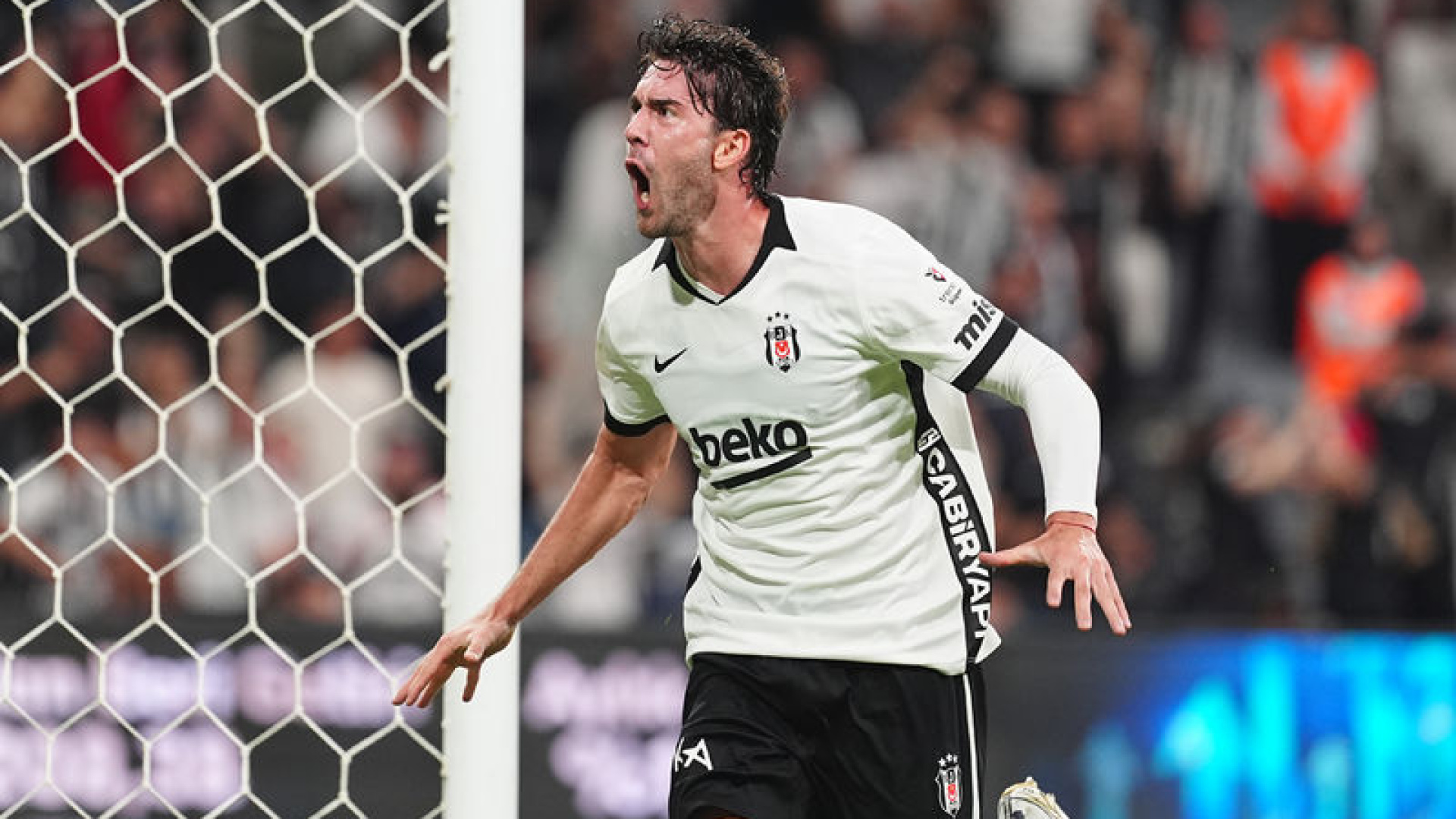 Beşiktaş'a Vlahovic ve Trossard müjdesi!
