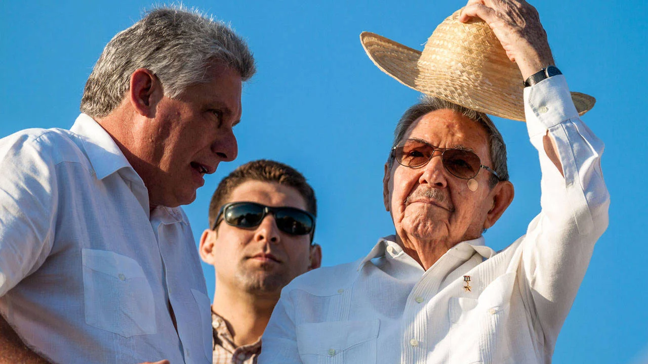 ABD'den Küba karşıtı yeni hamle: Florida'da Raul Castro hakkında tutuklama kararı çıkarıldı