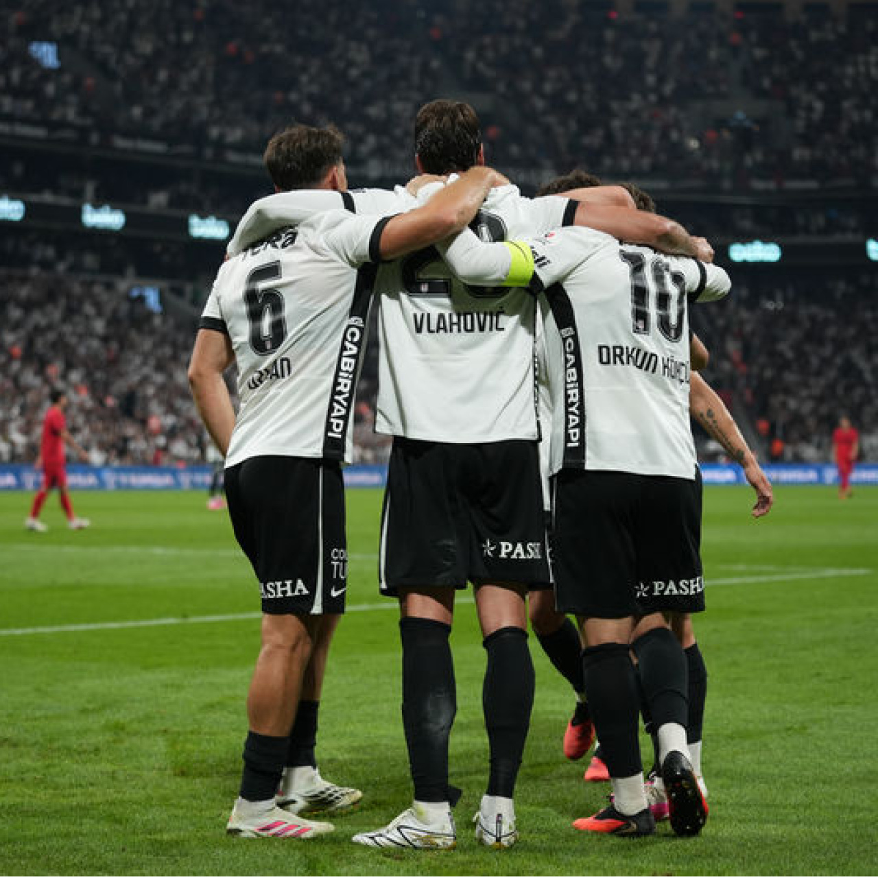 Beşiktaş'tan derbi öncesi gövde gösterisi!