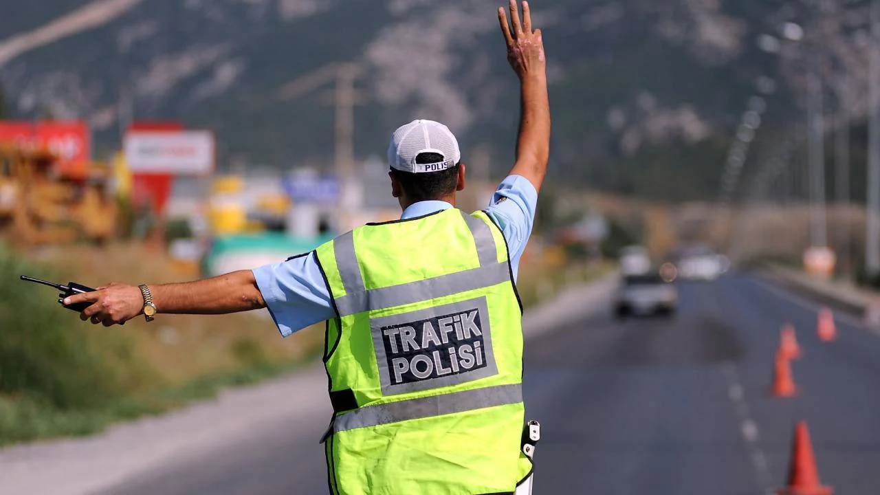 İstanbul'da 29 Ekim kutlamaları nedeniyle 3 ilçede yollar kapatılacak
