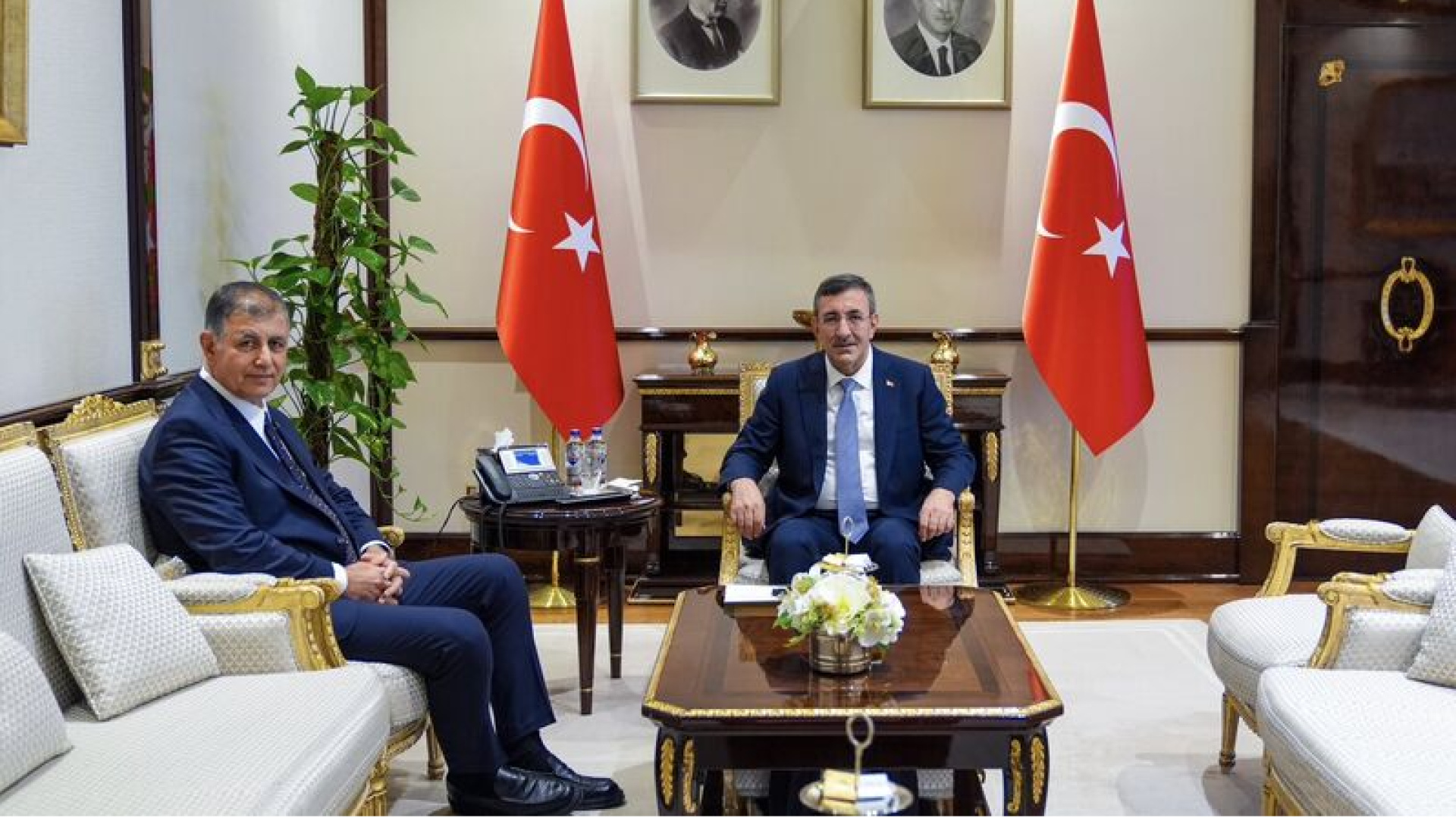 Cemil Tugay'dan Yılmaz'a ziyaret