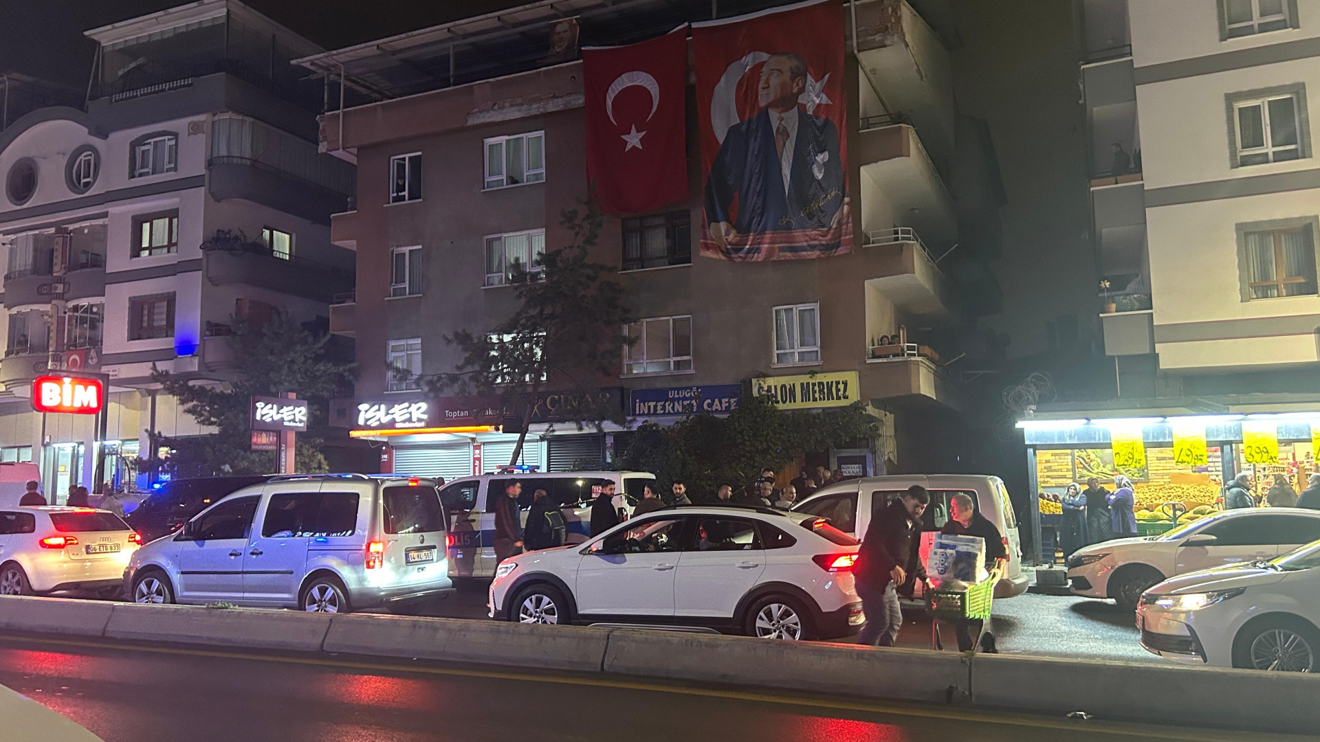 Hamile kızını öldürüp kaçtı