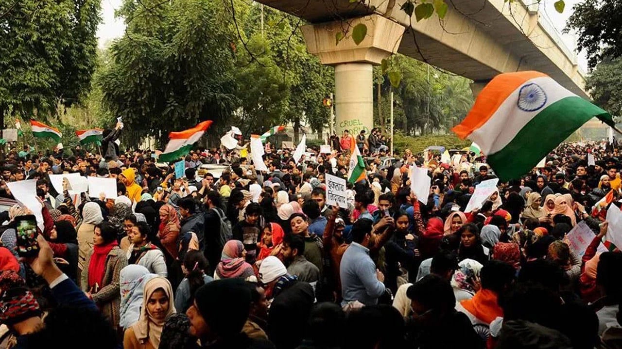 Hindistan'da seçmen kütüğü protestosu: 1000 kişi gözaltına alındı