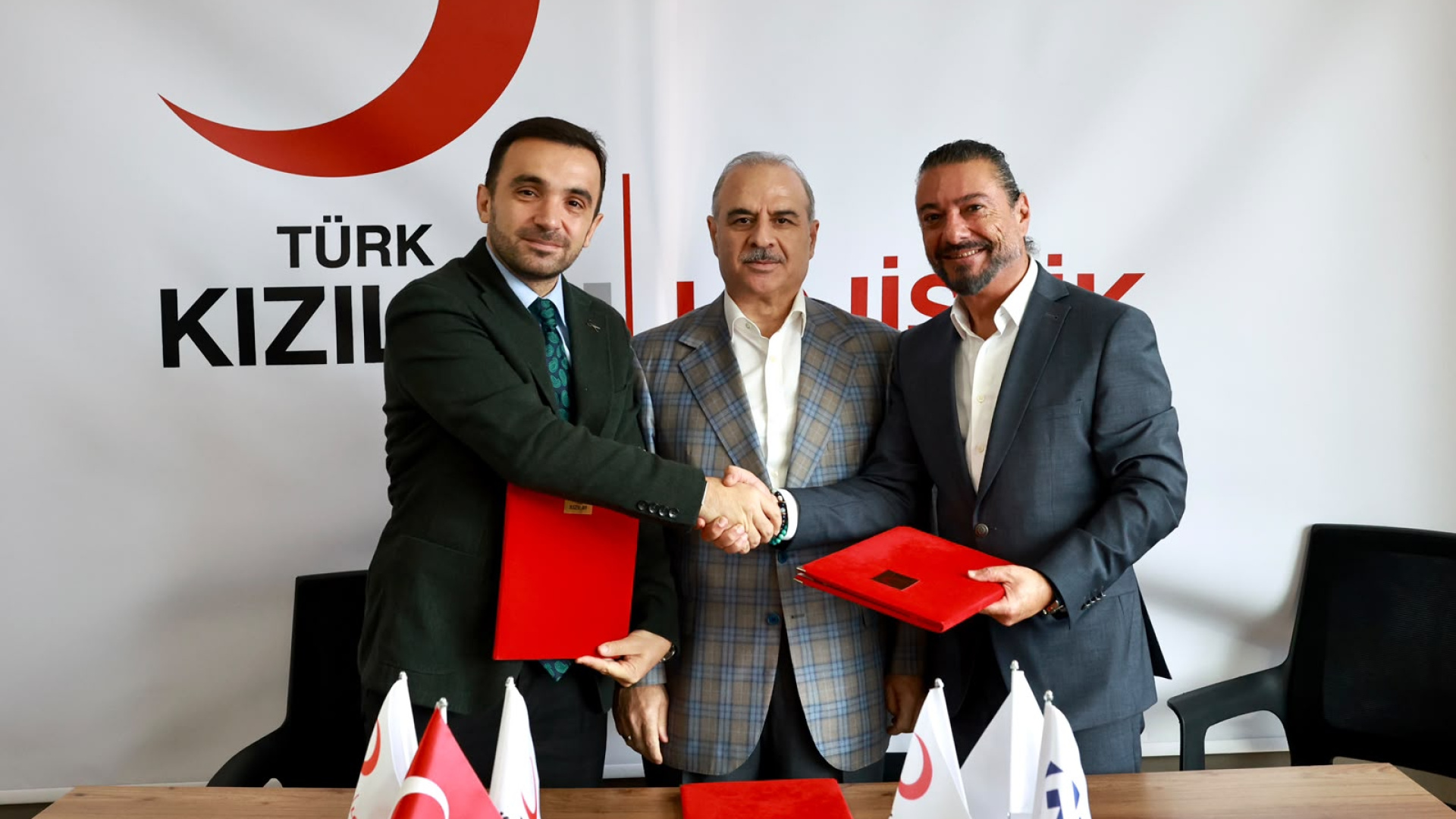 "Afet lojistiği kapasitemizi güçlendiriyoruz"