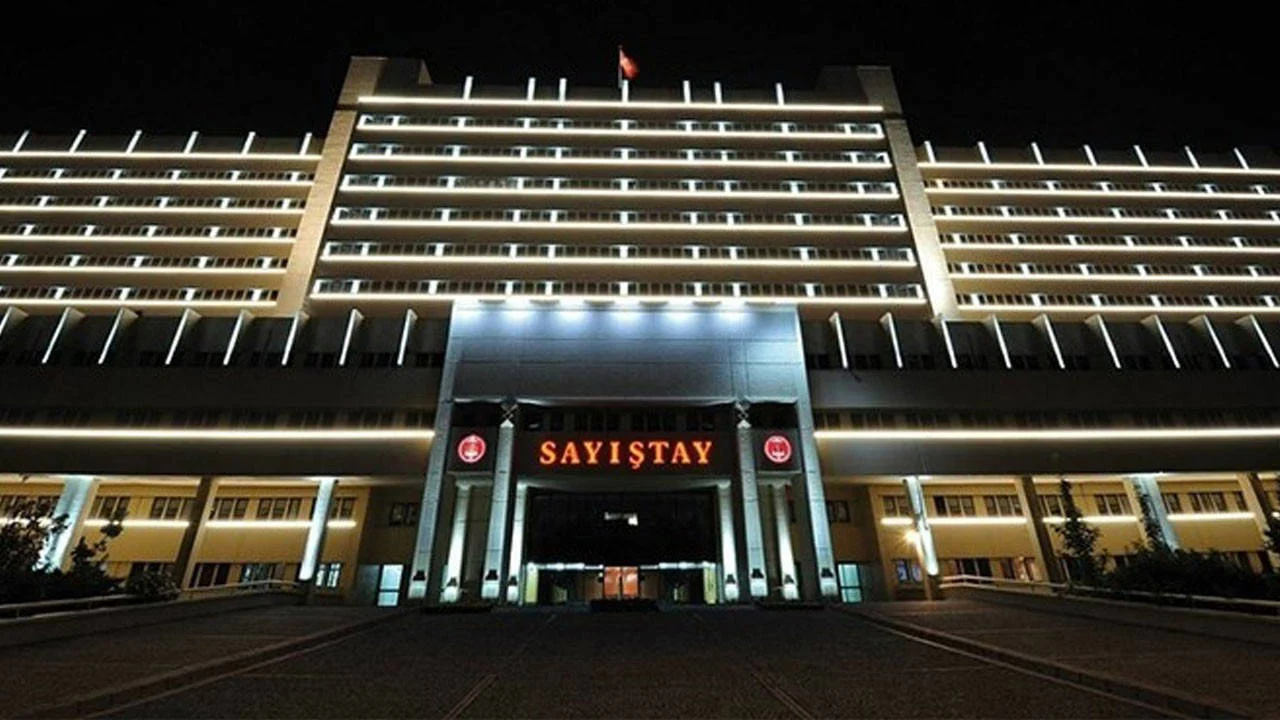 Sayıştay'a 'Saray makası': Bulgu sayısında erime