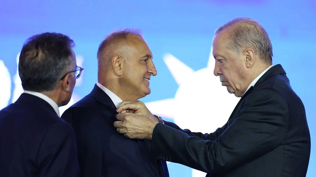 Erdoğan’ın 25’inci yıl konuşmasının özeti: Müflis tüccarın eski defterleri
