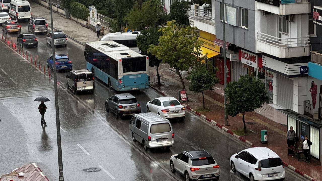 İstanbul'da sağanak etkili oluyor