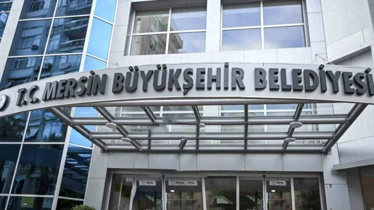 Mersin’de 3 belediyeye operasyon: Başkanlar dahil 59 kişi gözaltına alındı