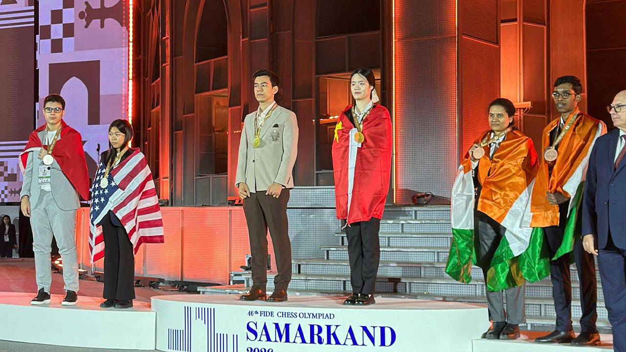 Yağız Kaan Erdoğmuş, Satranç Olimpiyatı’nda gümüş madalya kazandı