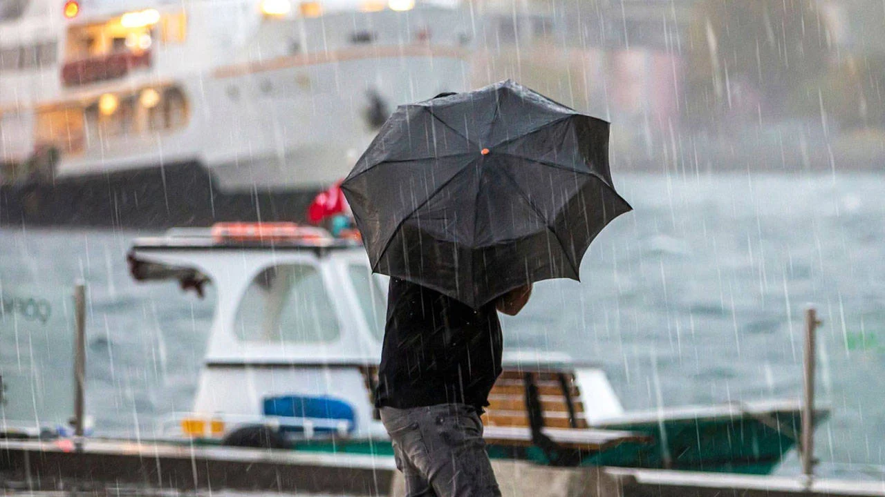 AKOM'dan İstanbul için iki günlük sağanak uyarısı: Tarih verildi