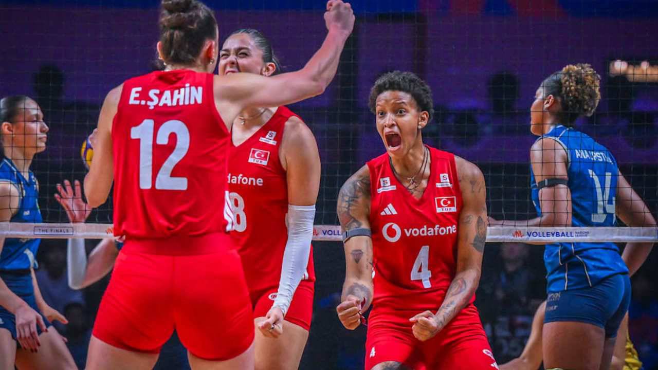 Türkiye-Macaristan Voleybol Maçı Hangi Gün, Saat Kaçta ve Hangi Kanalda?