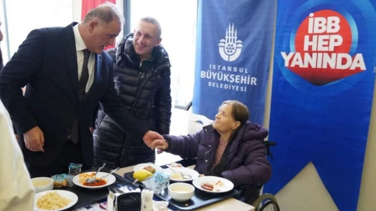 İBB, 22'nci kent lokantasını Zeytinburnu'nda açtı