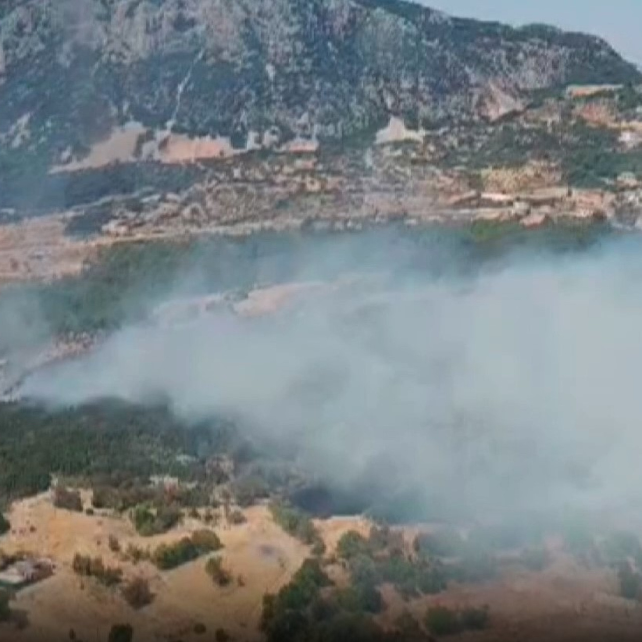 Kaş'ta orman yangını çıktı