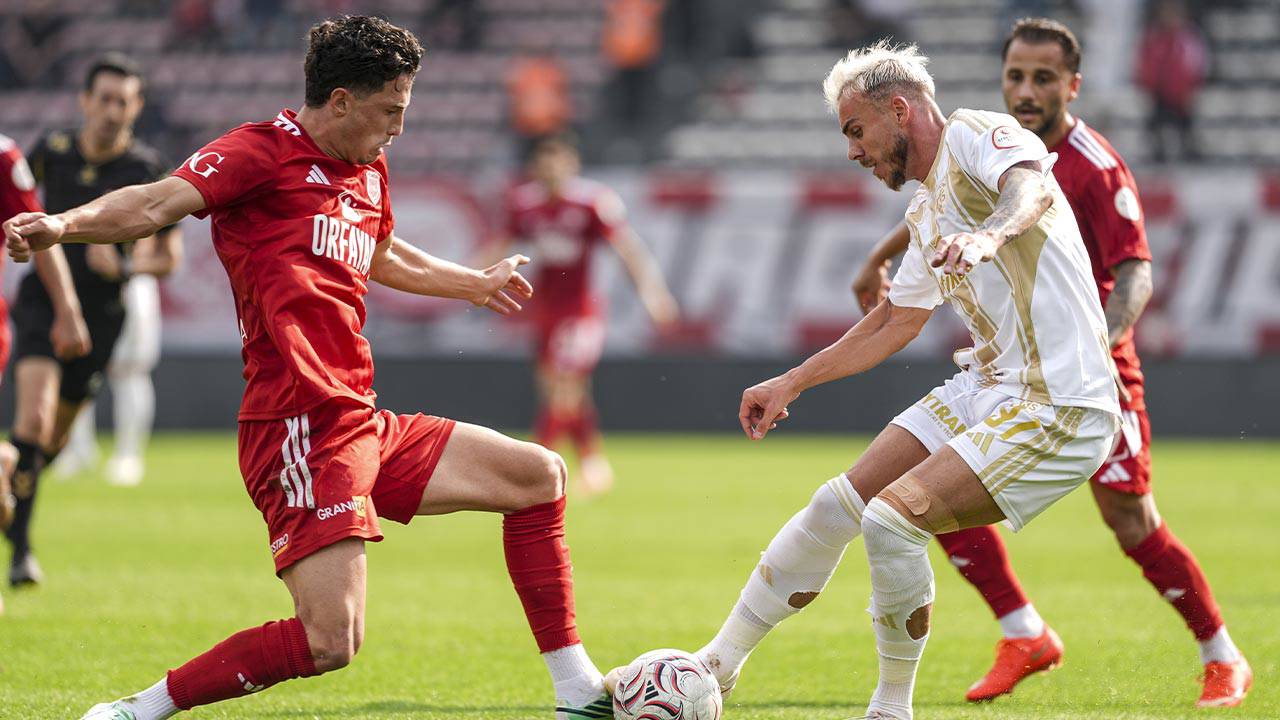 Pendikspor, 10 kişi kaldığı maçta liderden puanı aldı
