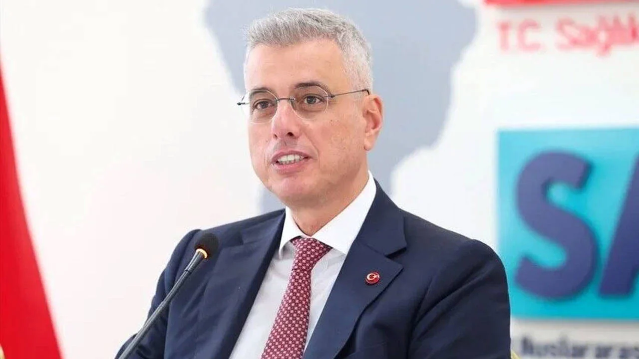 Memişoğlu'nun 'HPV aşısına gerek yok' sözlerine sert tepki: "Bilimsel kanıt açık"