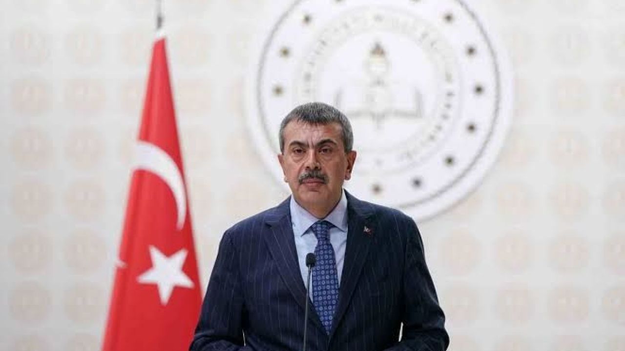 Zorunlu Eğitim Süresi Kısalacak mı?