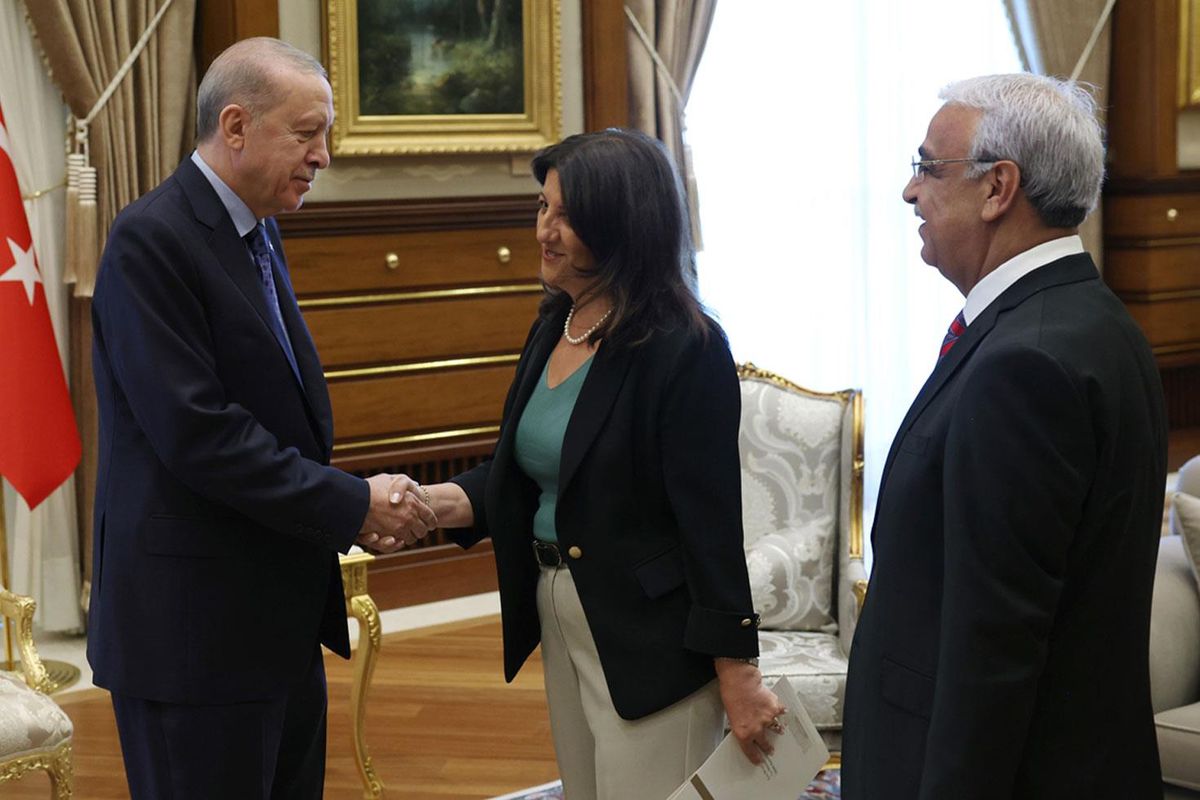Cumhurbaşkanı Erdoğan ile DEM Parti İmralı heyeti arasındaki görüşme sona erdi! 1 saat 40 dakika sürdü