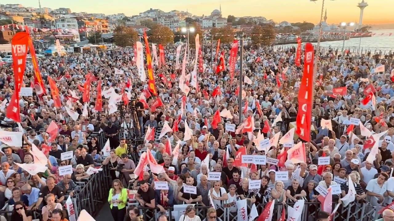 AKP'nin Üsküdar dosyası: Usulsüz atamalar, vakıflara ayrıcalıklar