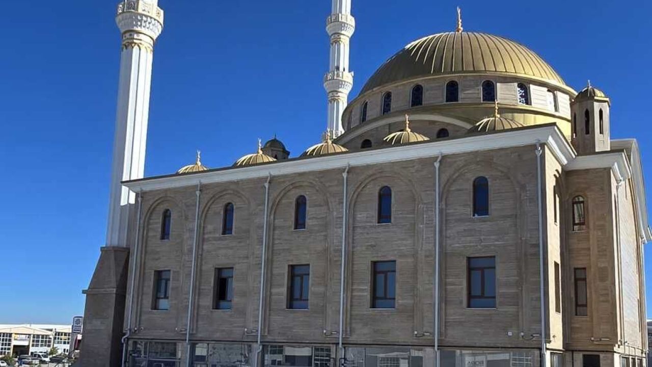 Karaman’da Ahi Evran Camii Bugün İbadete Açılıyor!