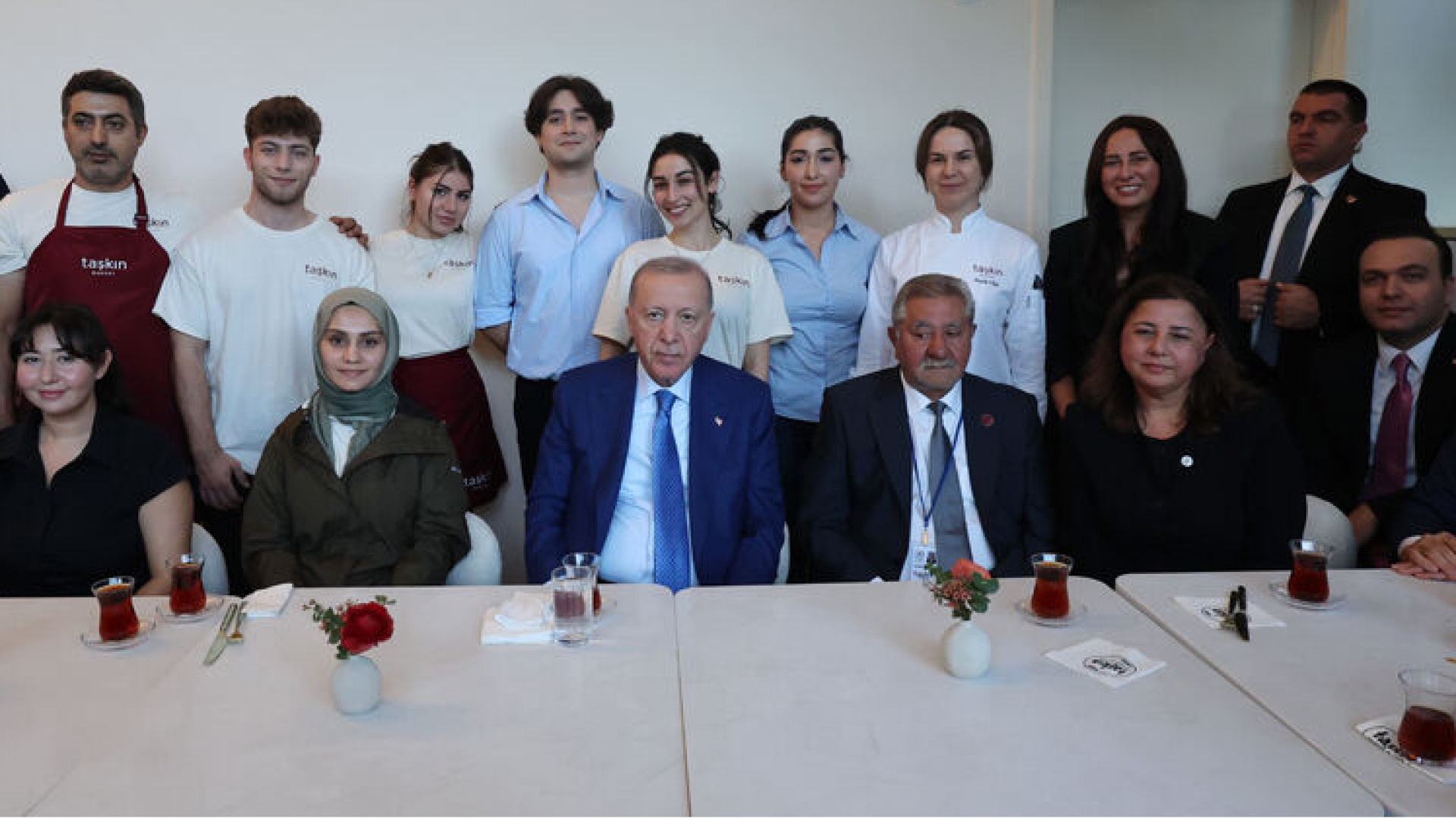 Cumhurbaşkanı Erdoğan vatandaşlarla buluştu