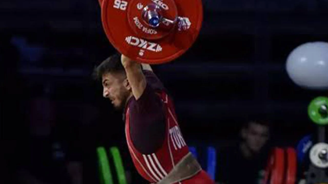 Milli halterciler, Avrupa Şampiyonası’nda 29 sporcu ile yarışacak