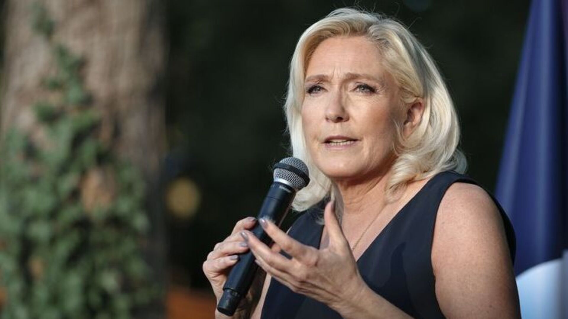Fransa'da anketler 'Le Pen' diyor