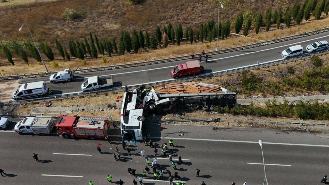 Manisa'da 11 kişinin öldüğü kaza: Yaralanan 13 kişi taburcu edildi