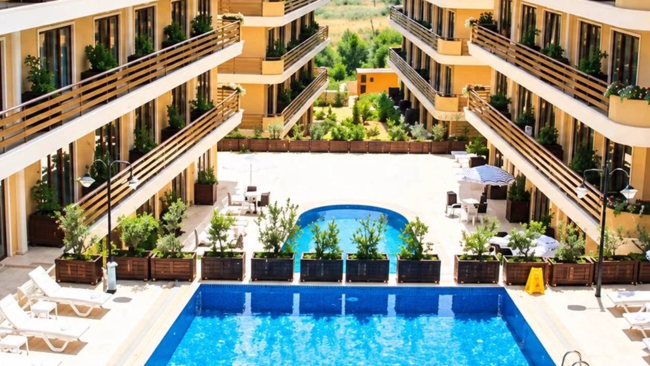 Binlerce kişiyi mağdur eden otel iflas etti
