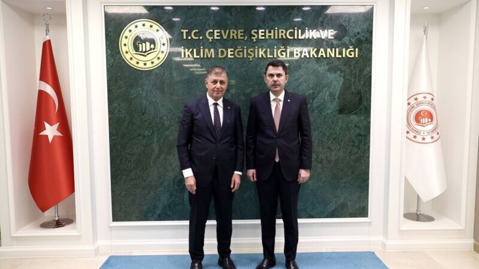 Bakan Kurum ve Tugay görüştü