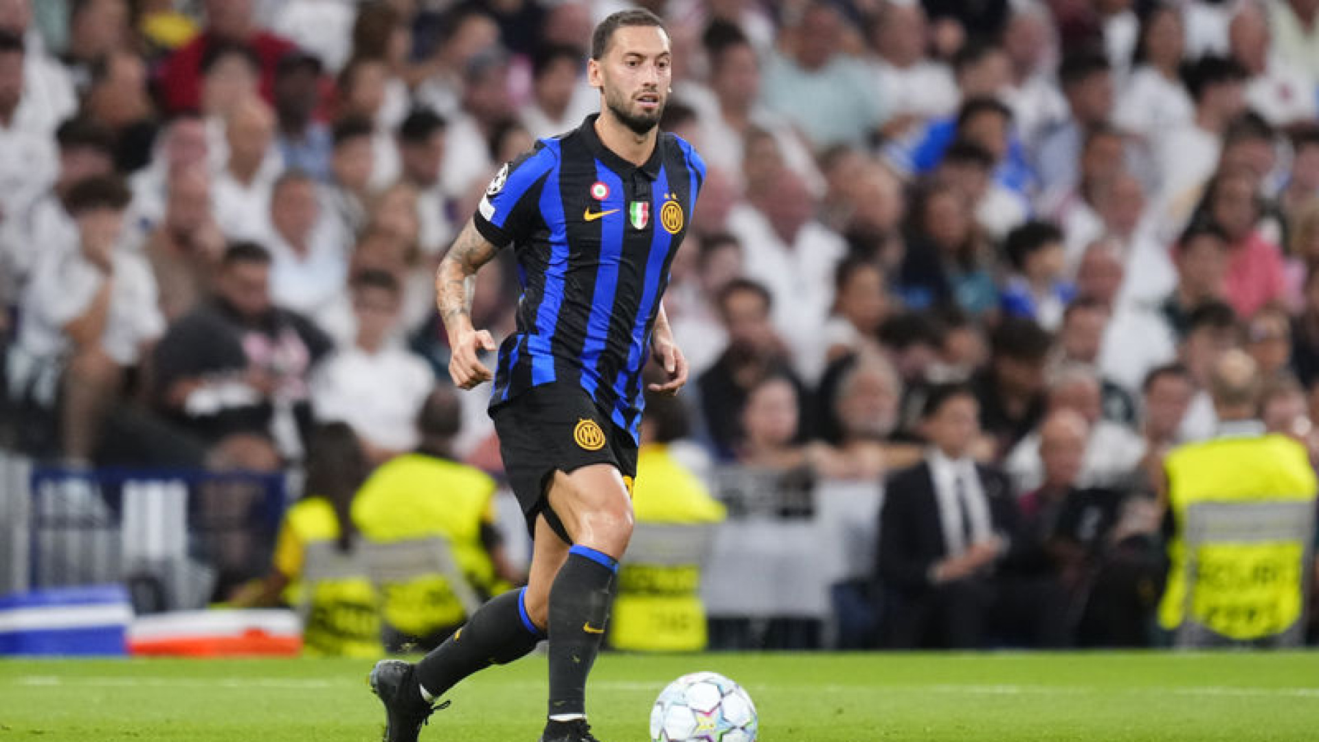 Hakan Çalhanoğlu attı Inter kazandı
