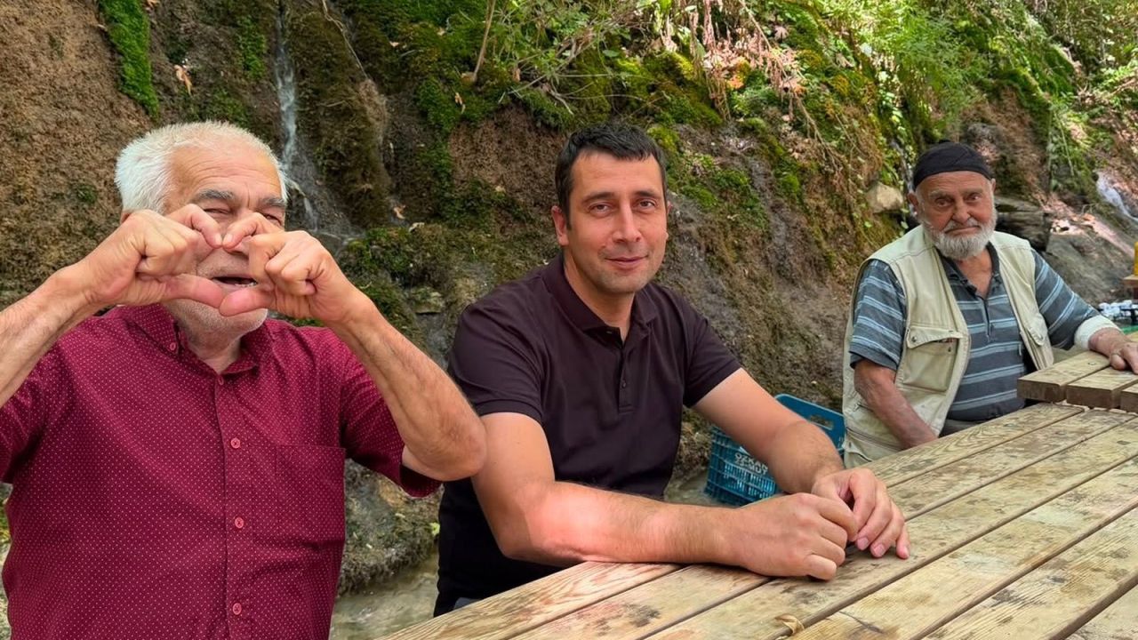 Zeyve Pazarı’nda Yüzleri Güldüren Buluşma
