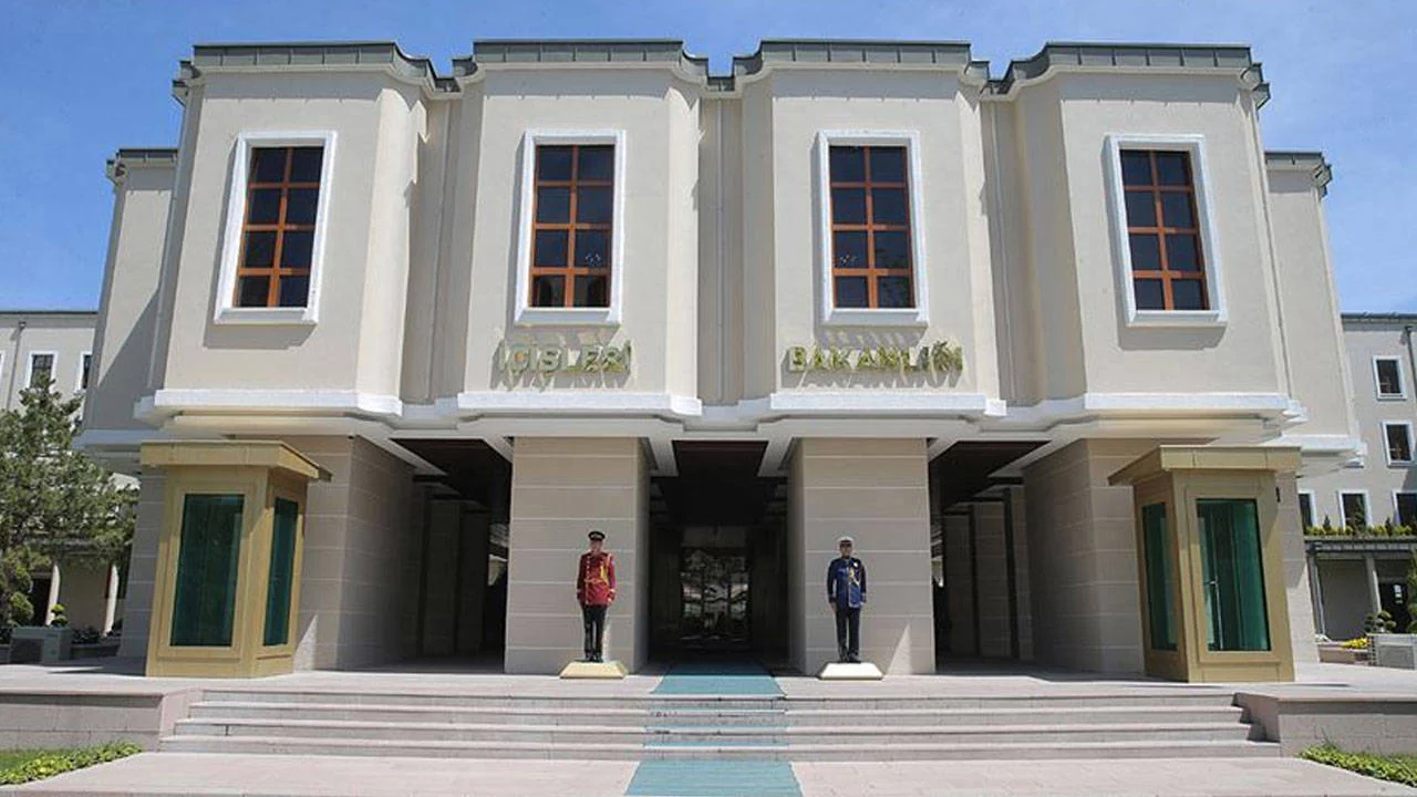 Bakan Çiftçi duyurdu: Dolandırıcılıkla Mücadele Merkezi kuruluyor