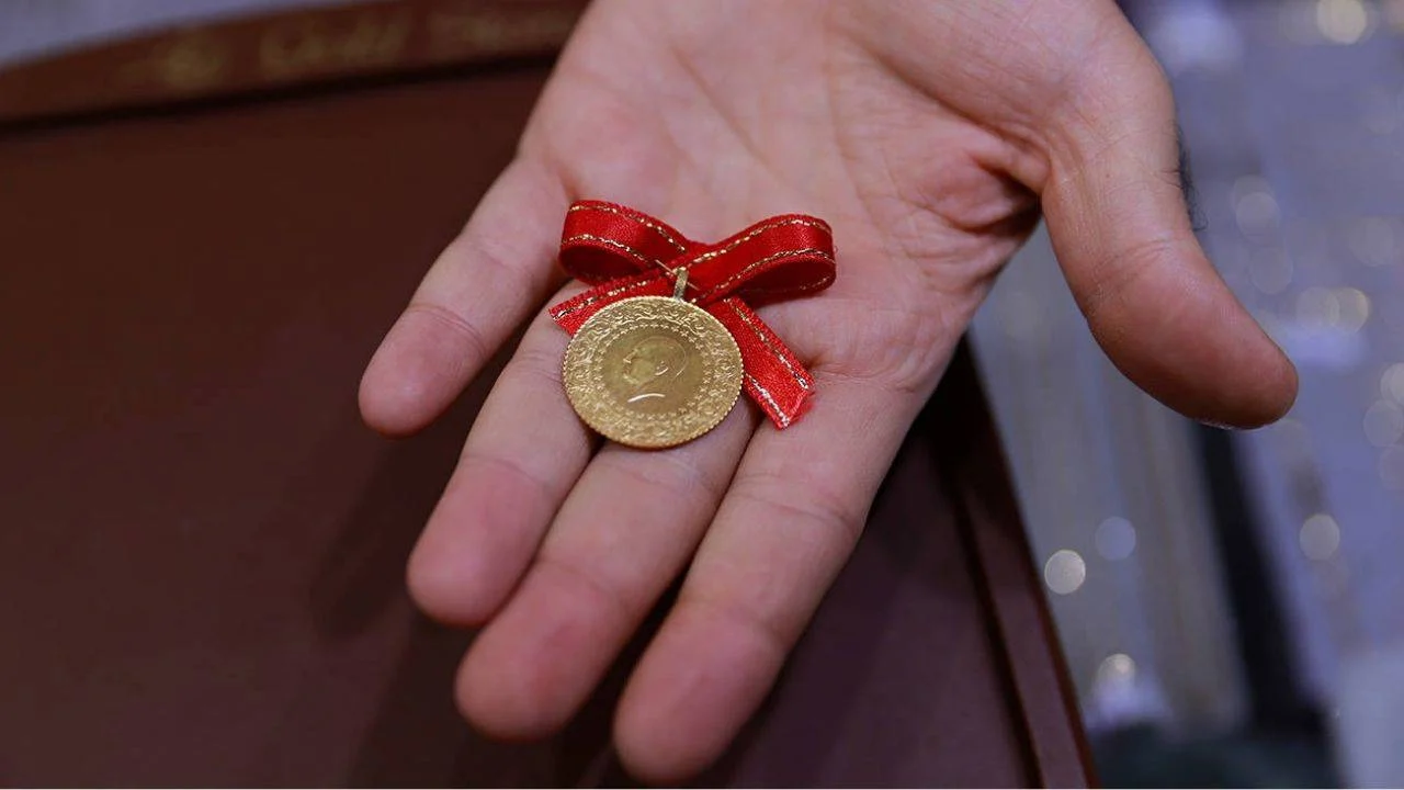 Altın için dikkat çeken tahmin: Yeni zirve beklentisi