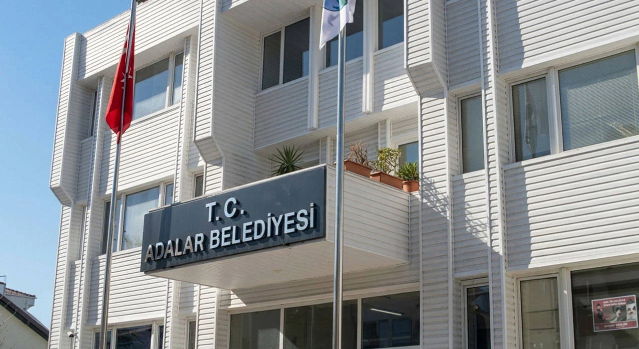 Adalar Belediyesi'nde başkan vekilliği seçimi ertelendi