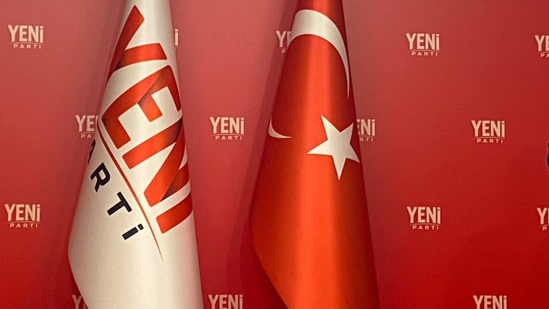 Anayasa Mahkemesi'nden karar! Yeni Parti isim değiştirmiyor
