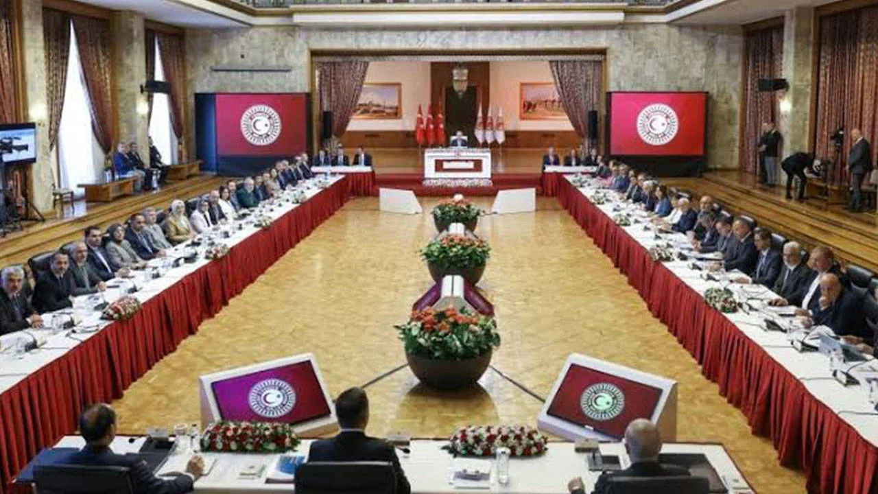 MEB’den 81 ile genelge: Okullarda çözüm süreci anlatılacak