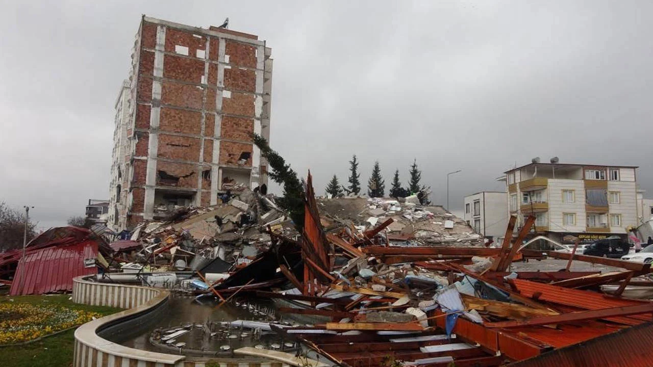 Zümrüt Apartmanı davası: 5 sanığa iyi hal indirimi, 6 sanık için beraat kararı
