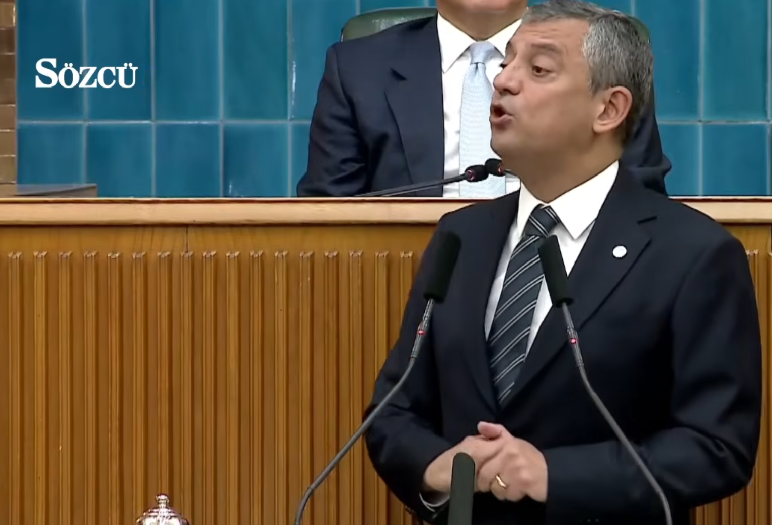 Özgür Özel konuşuyor: Tutuklanamayacak kadar büyük lokmalar var